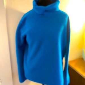 Warm turtleneck -pretty turquoise color.